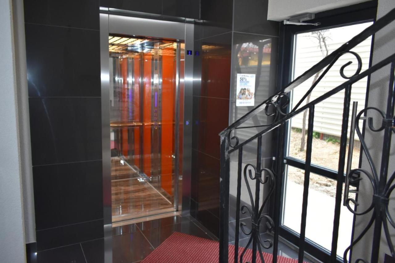 Cozy Apartment In The Heart Of Iasi - Palas Mall ภายนอก รูปภาพ